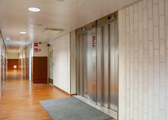 Omena Centre Otel 3*