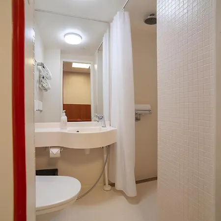 Omena Centre Hotel 3*