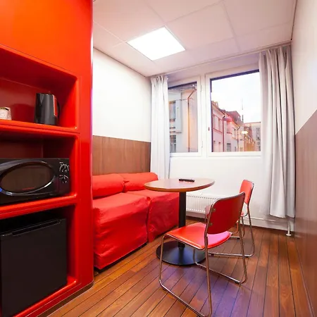 Hotel Omena Centre 3*