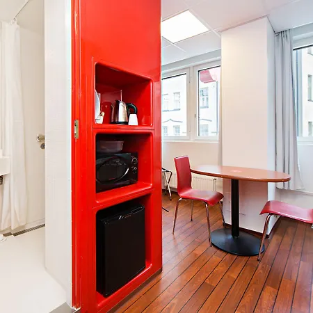 Hotel Omena Centre 3*