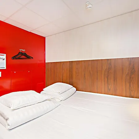 Hotel Omena Centre 3*