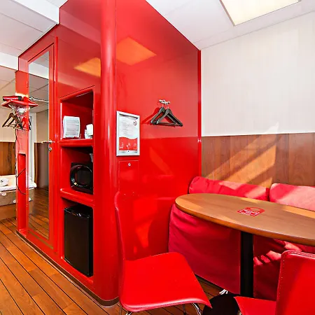 Hotel Omena Centre 3*