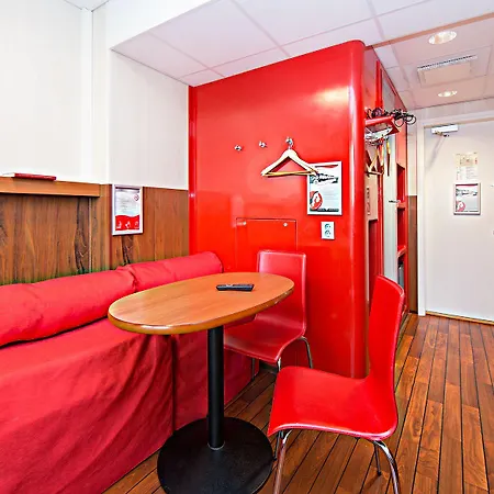 Omena Centre Hotel 3*