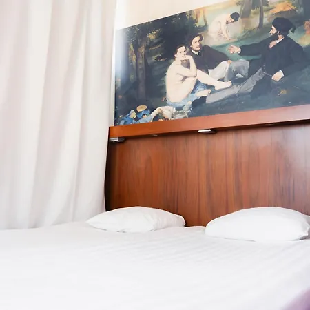 Hotel Omena Centre 3*
