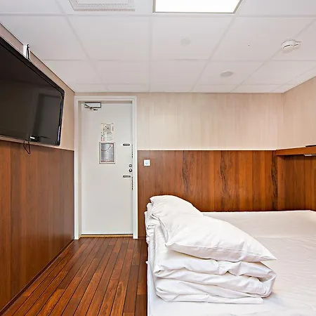 Omena Centre Hotel 3*