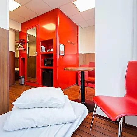 Hotel Omena Centre 3*