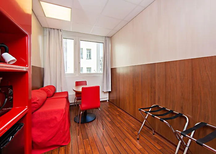 Hotel Omena Centre 3*