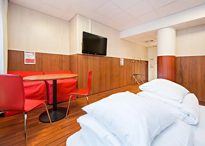 Omena Centre Hotel 3*