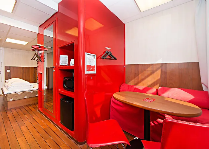 Hotel Omena Centre 3*