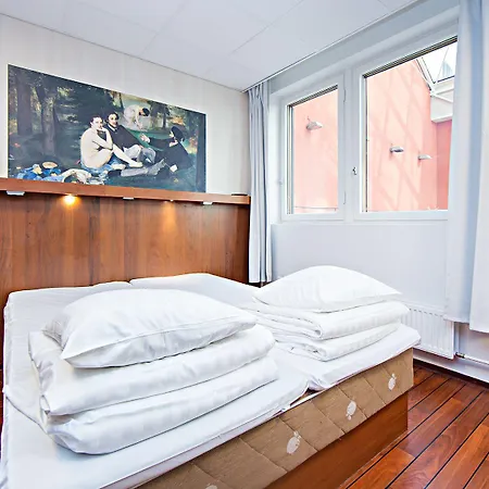 أومينا سيتي سنتر فندق 3*