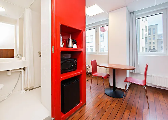 Hotel Omena Centre 3*